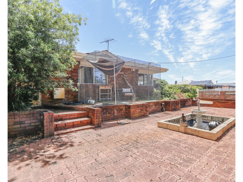 64 Digby Street, Gosnells WA 6110