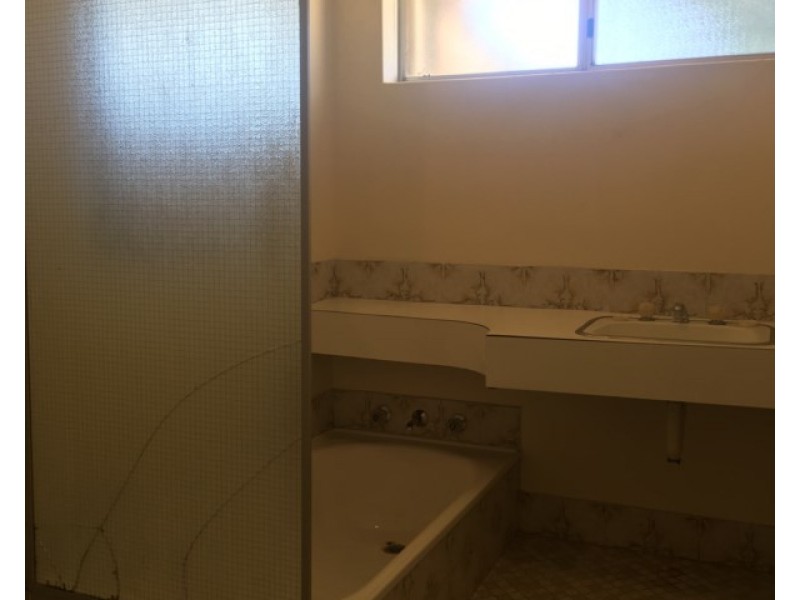 24 Tenterden Street, Gosnells WA 6110