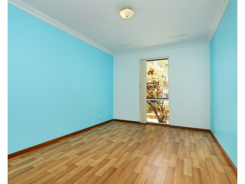 13 Nutley Street, Maddington WA 6109