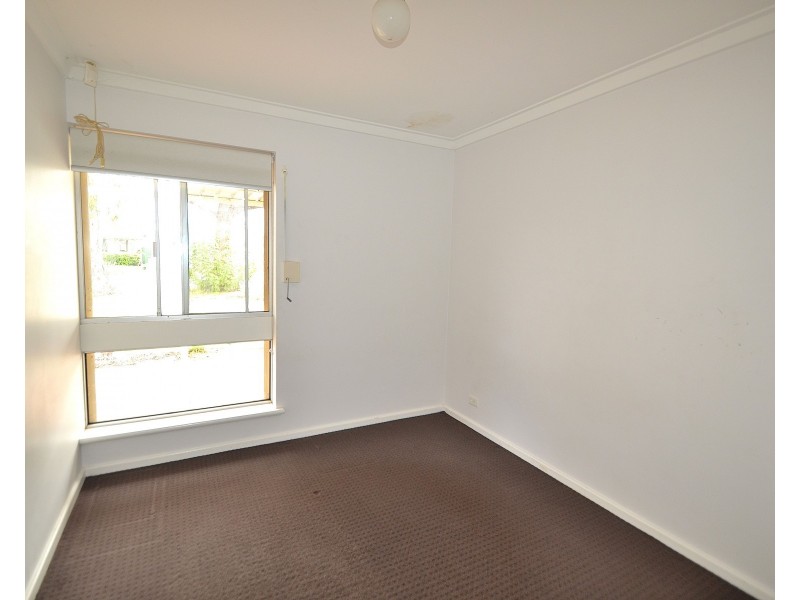 84 James Street, Gosnells WA 6110