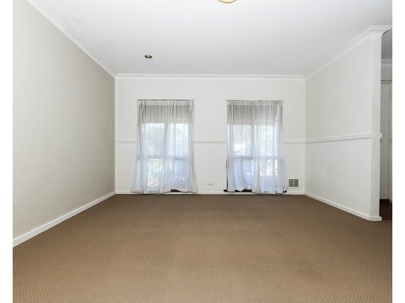 8 Lyminge Street, Gosnells WA 6110