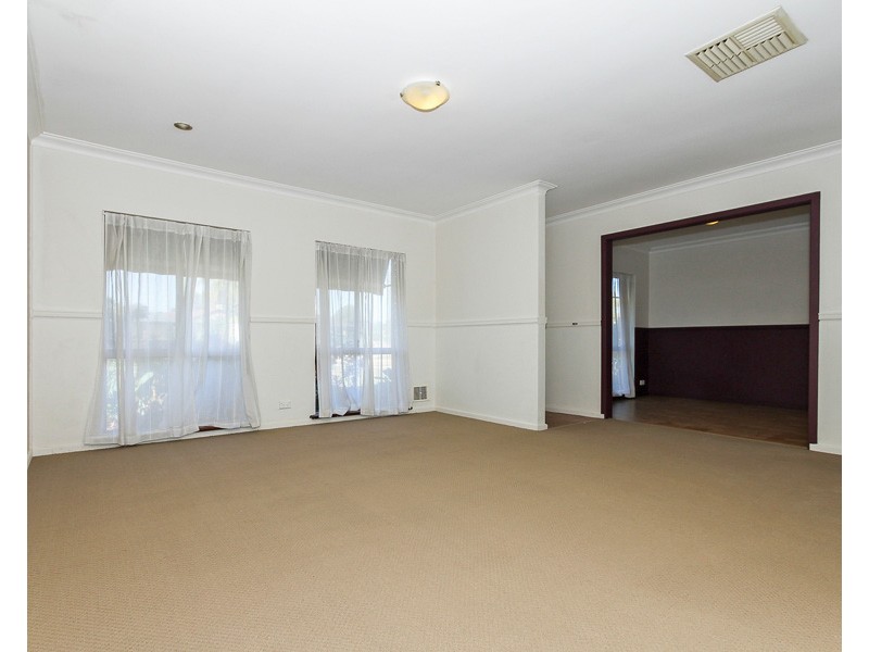 8 Lyminge Street, Gosnells WA 6110