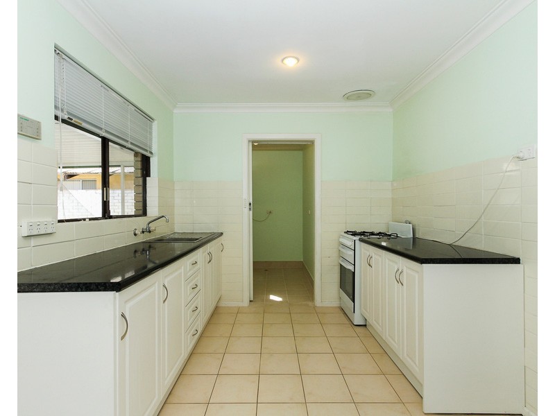 8 Lyminge Street, Gosnells WA 6110