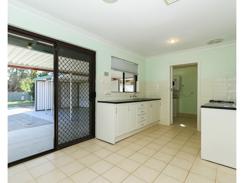 8 Lyminge Street, Gosnells WA 6110