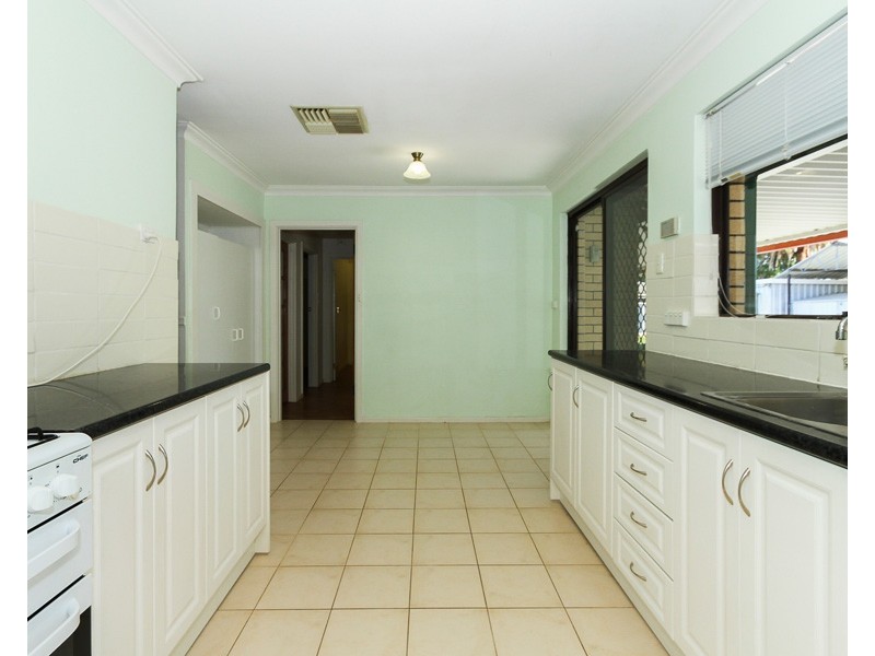 8 Lyminge Street, Gosnells WA 6110