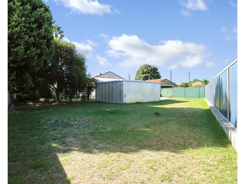 8 Lyminge Street, Gosnells WA 6110