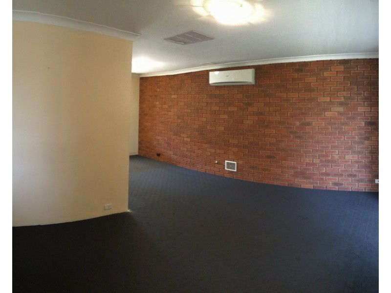 2 Pallinup Place, Gosnells WA 6110