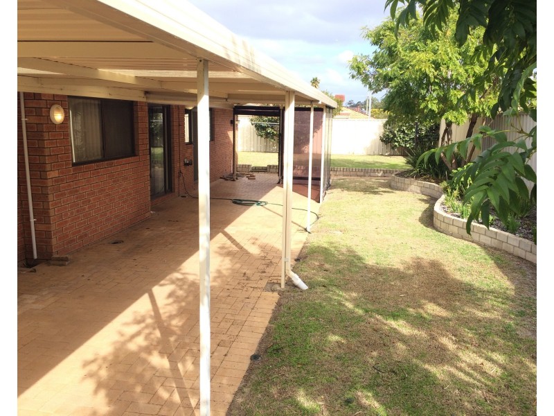 2 Pallinup Place, Gosnells WA 6110