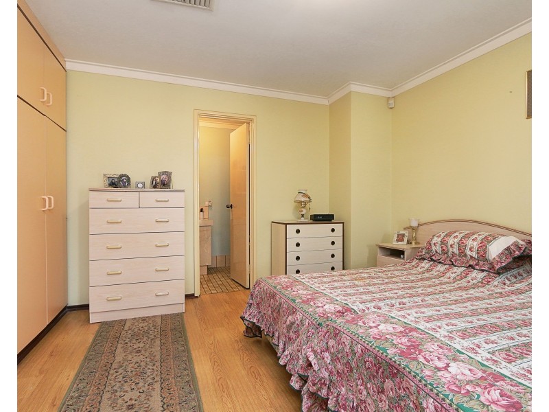 36 Willow Way, Maddington WA 6109