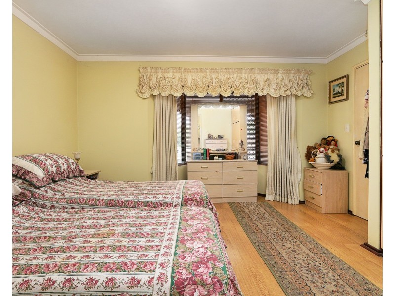 36 Willow Way, Maddington WA 6109