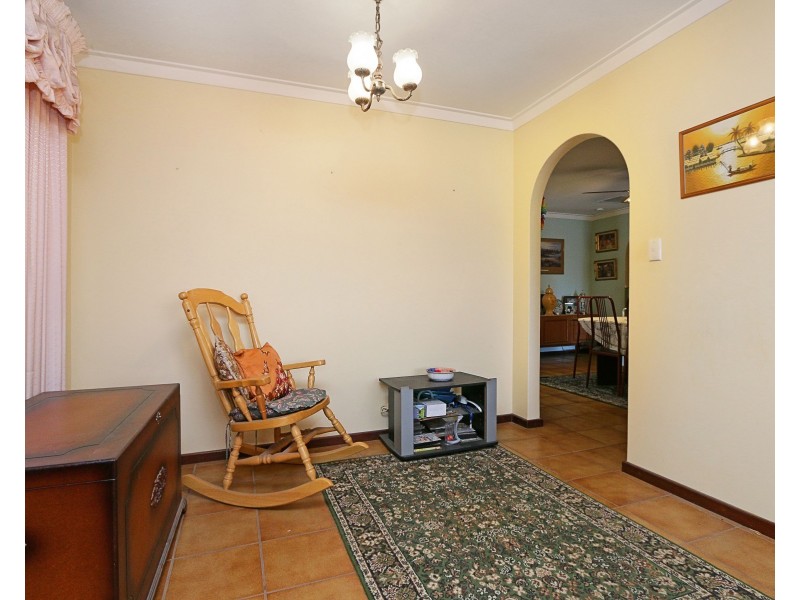 36 Willow Way, Maddington WA 6109