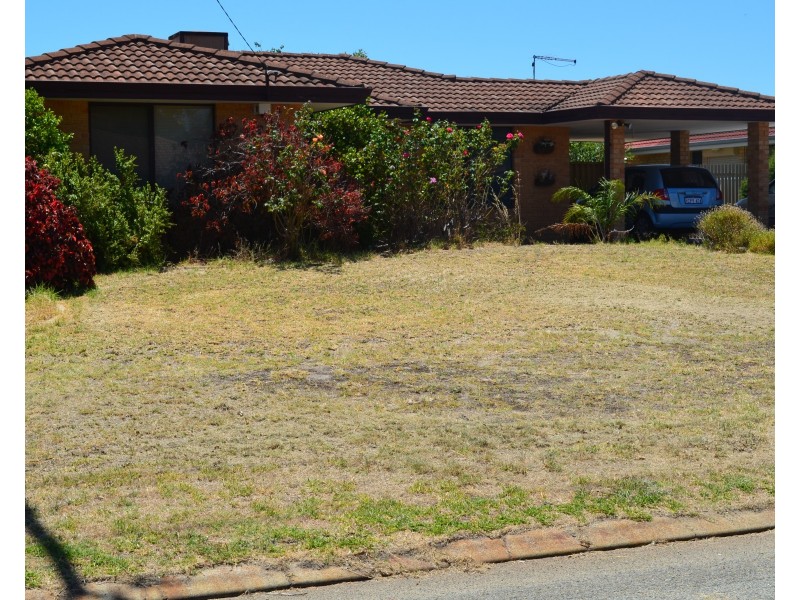 14 Rangeview Court, Maddington WA 6109