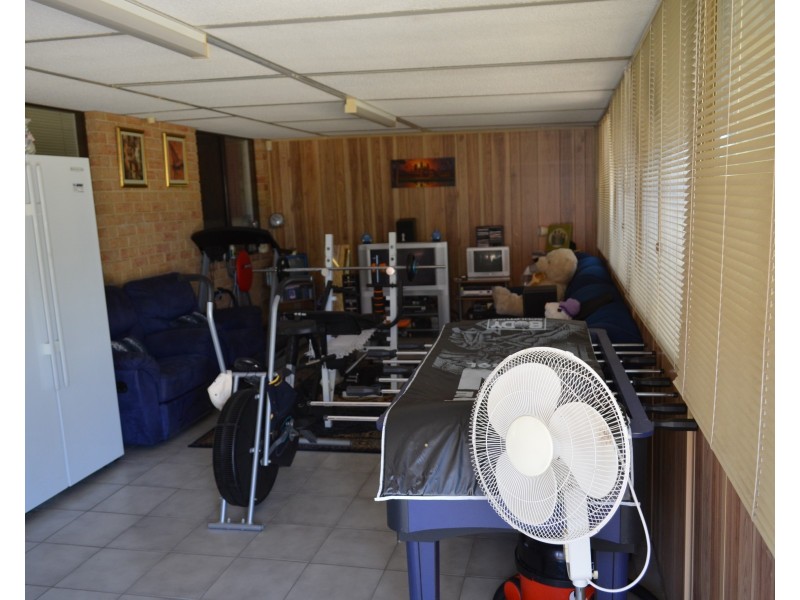 14 Rangeview Court, Maddington WA 6109