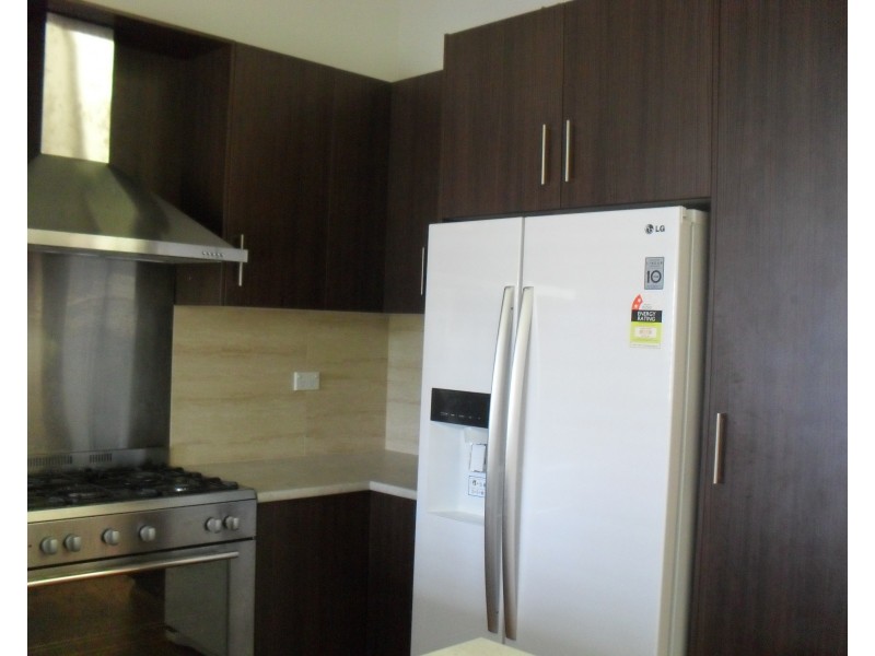 27 Currawong Way, Thornlie WA 6108