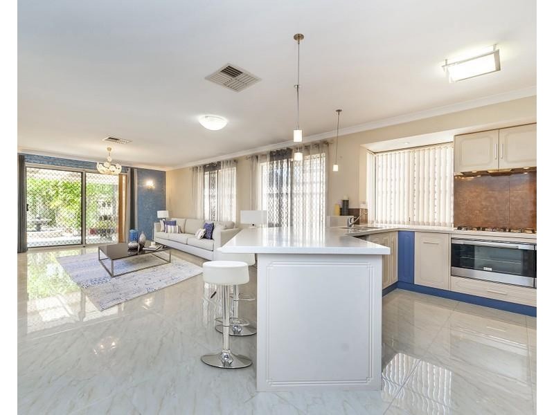 10 Jenal Close, Gosnells WA 6110
