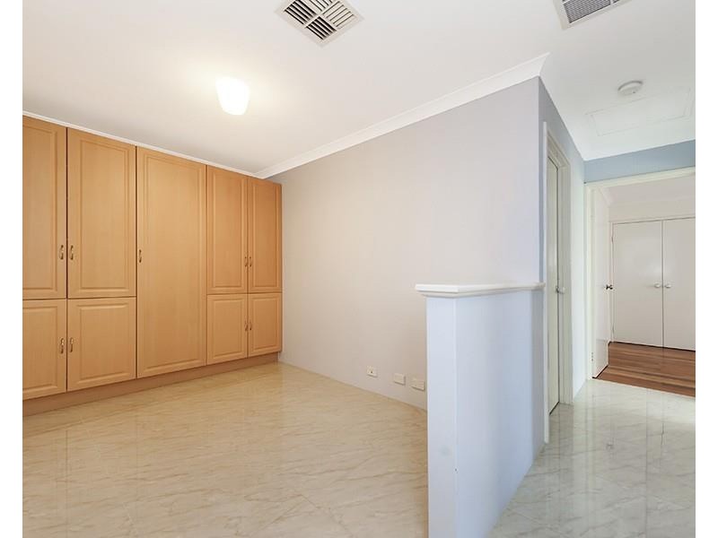 10 Jenal Close, Gosnells WA 6110