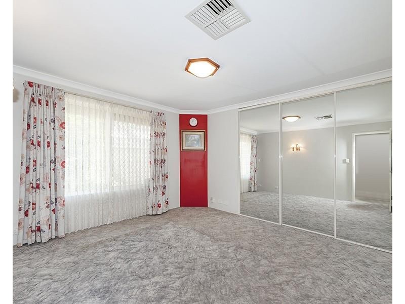 10 Jenal Close, Gosnells WA 6110