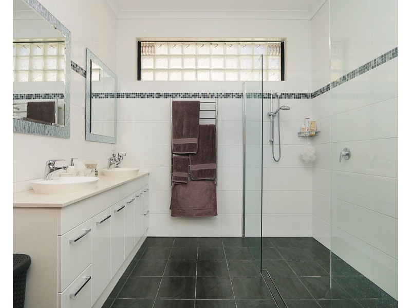 12 Frederic Street, Gosnells WA 6110