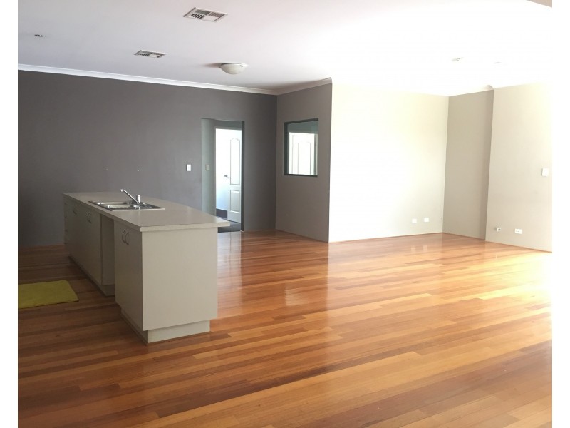 3 Hogan Place, Southern River WA 6110