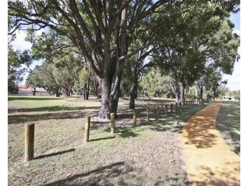 21 Aldworth Crescent, Gosnells WA 6110