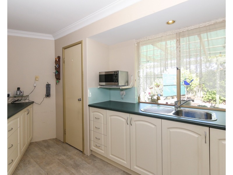 13B Walker Place, Gosnells WA 6110