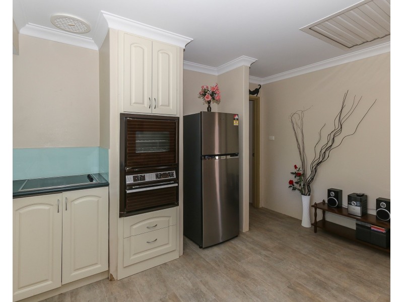 13B Walker Place, Gosnells WA 6110