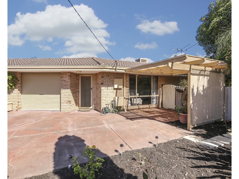13B Walker Place, Gosnells WA 6110