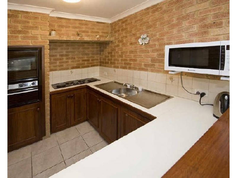 7/2 Birch Street, Maddington WA 6109