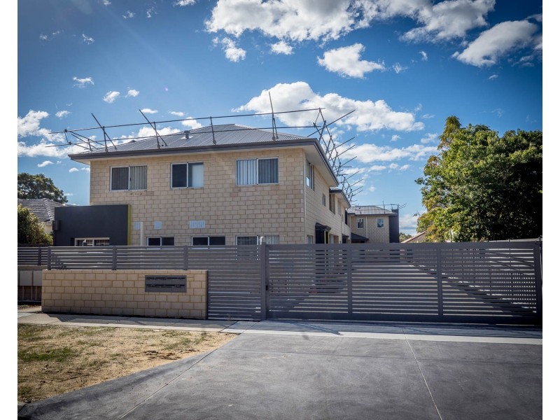 4/13 Somers Street, Belmont WA 6104