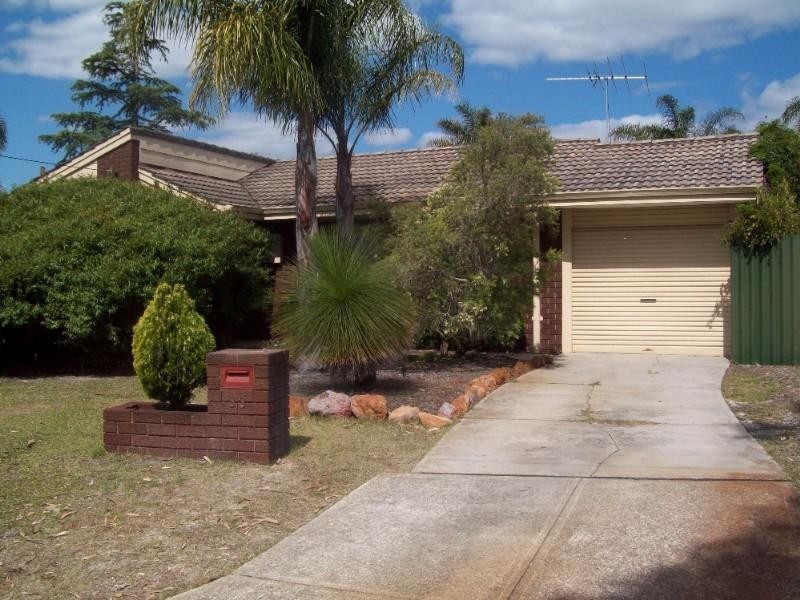 33 Greenough Way, Gosnells WA 6110