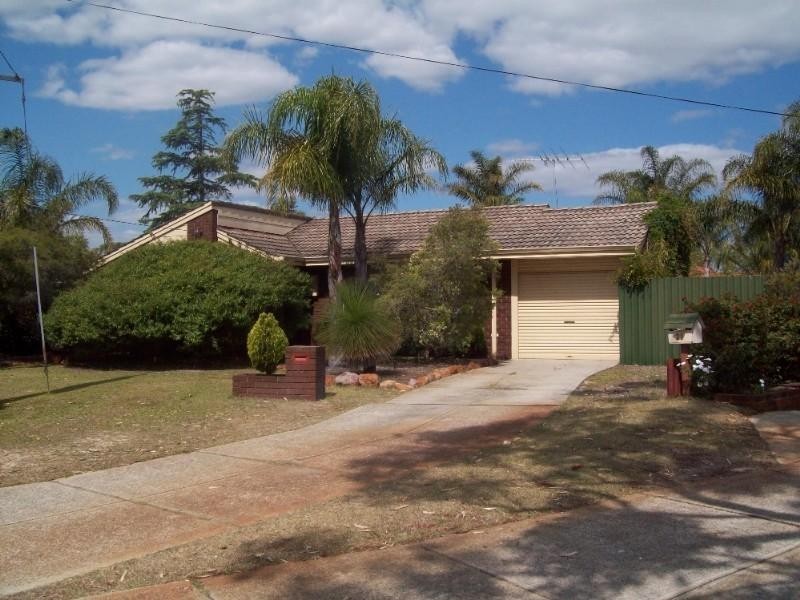 33 Greenough Way, Gosnells WA 6110