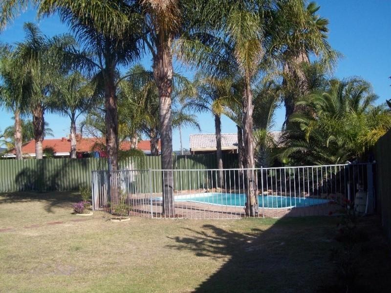 33 Greenough Way, Gosnells WA 6110