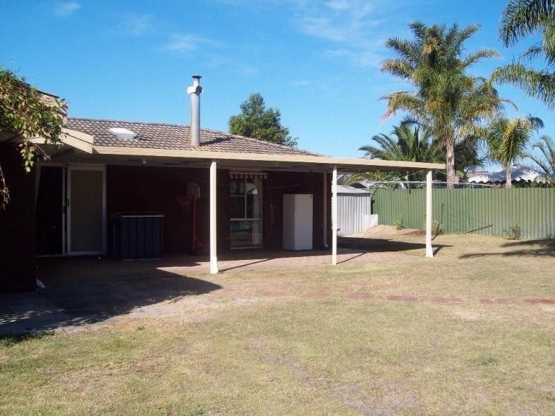 33 Greenough Way, Gosnells WA 6110