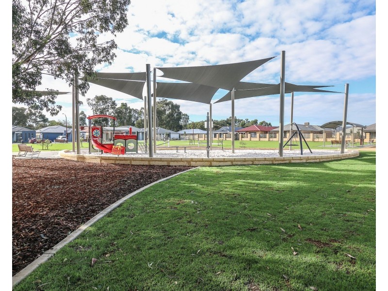 8 Dowitcher Loop, Gosnells WA 6110