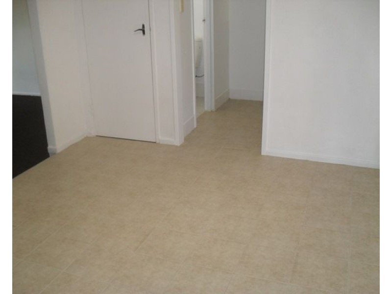 16 Gaskin Road, Kenwick WA 6107