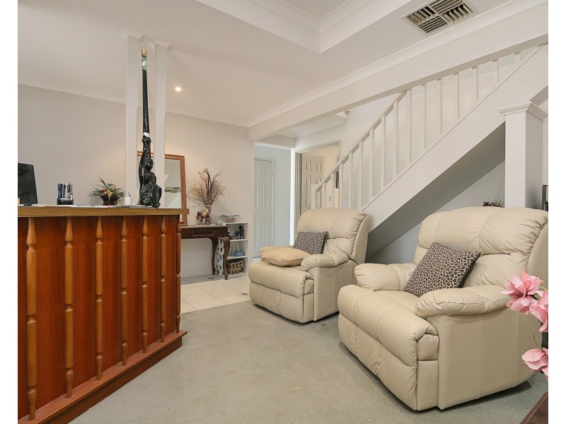 11 The Bridgeway, Canning Vale WA 6155