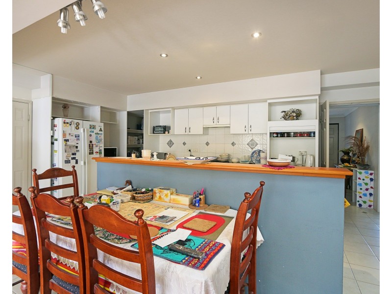 11 The Bridgeway, Canning Vale WA 6155