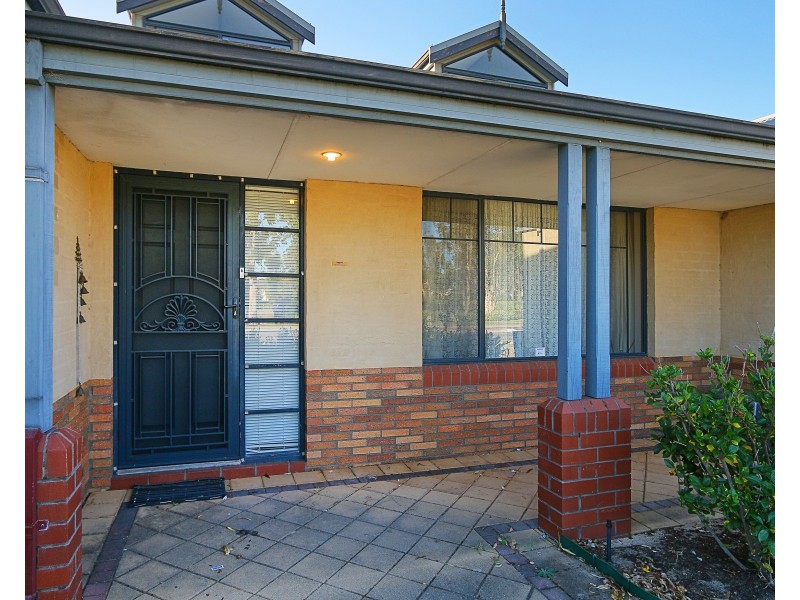 11 The Bridgeway, Canning Vale WA 6155