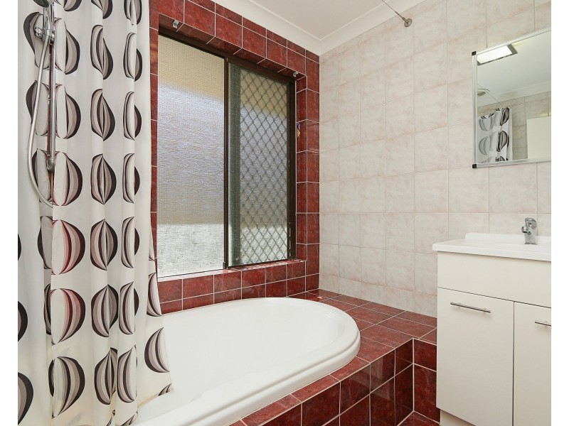 24 Keston Place, Gosnells WA 6110