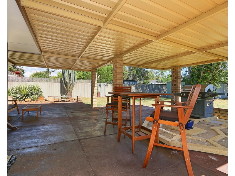24 Keston Place, Gosnells WA 6110