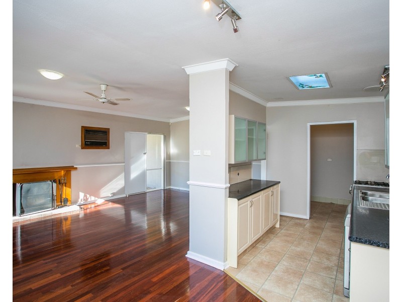 12 Cowan Street, Maddington WA 6109