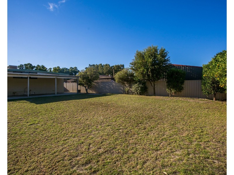 12 Cowan Street, Maddington WA 6109