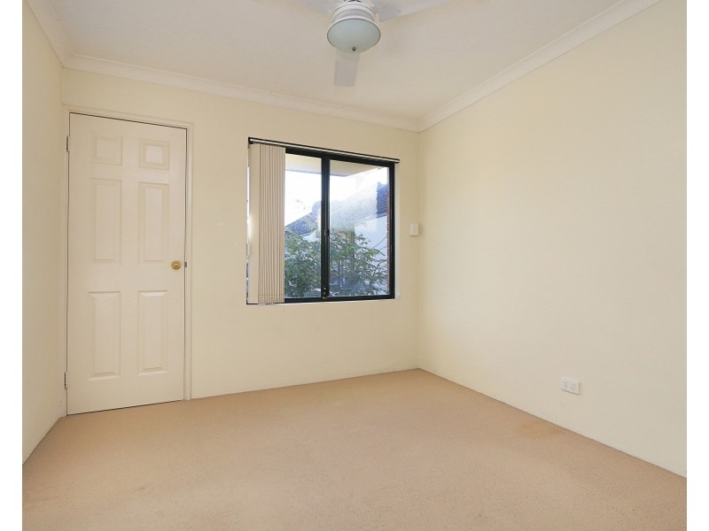 20/22 Gochean Avenue, Bentley WA 6102