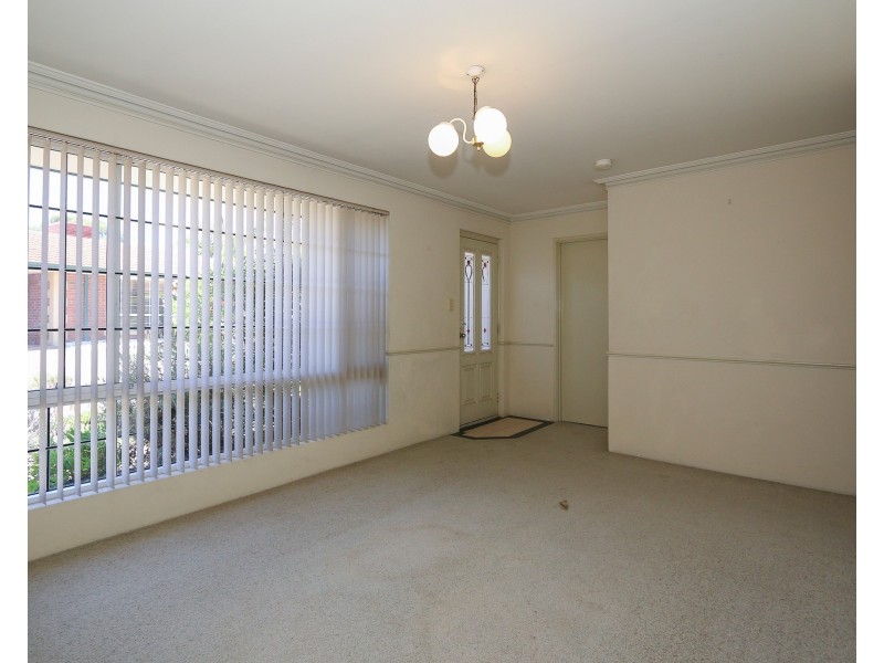 23/2 Glennis Close, Gosnells WA 6110
