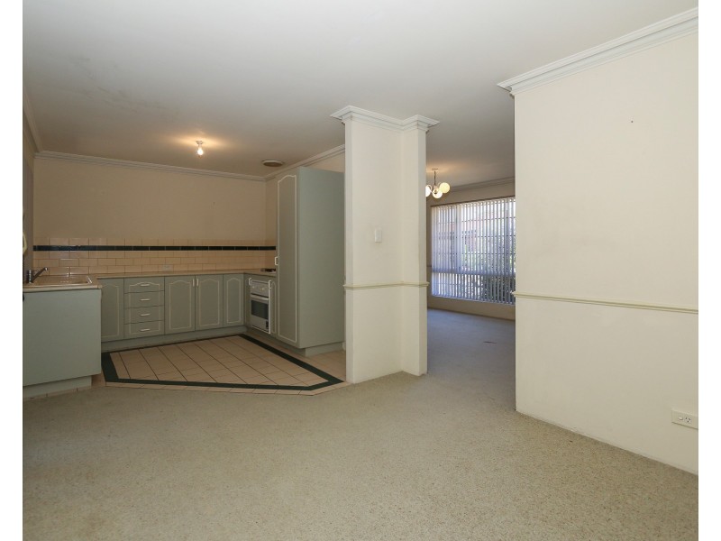 23/2 Glennis Close, Gosnells WA 6110