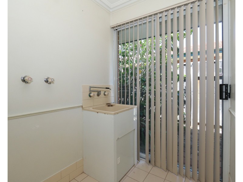 23/2 Glennis Close, Gosnells WA 6110