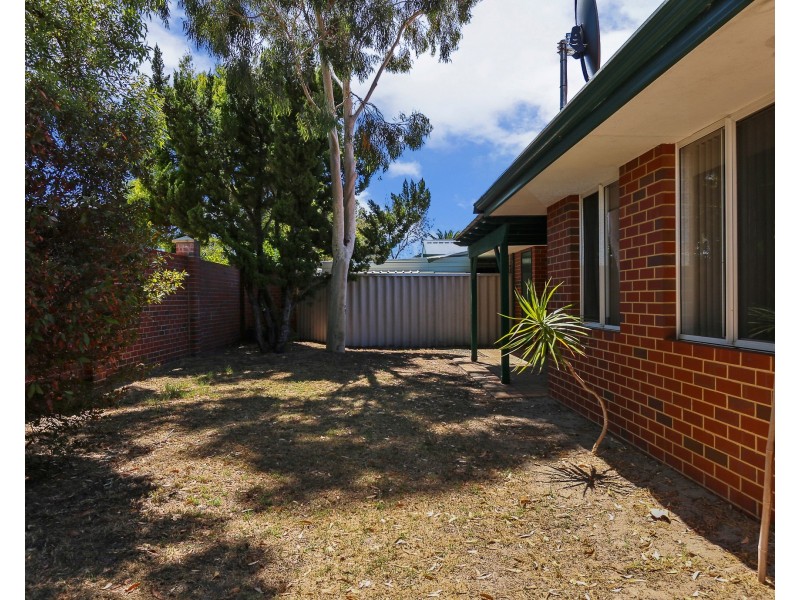 23/2 Glennis Close, Gosnells WA 6110