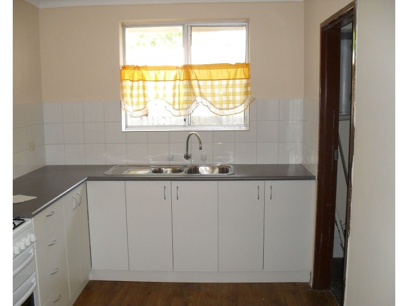 129 Crandon Street, Gosnells WA 6110