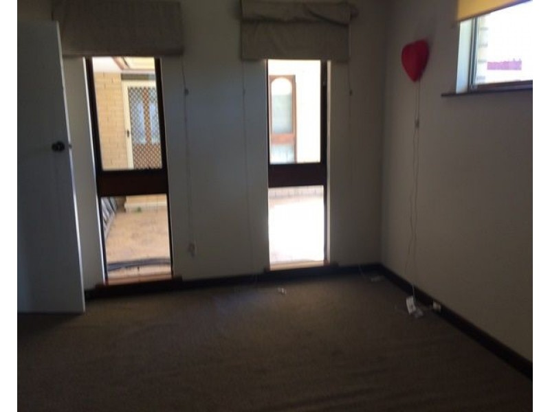 16 Olga Road, Maddington WA 6109