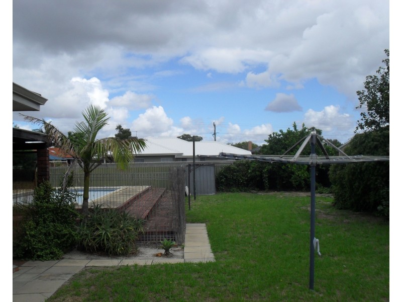 39 Lynstead Street, Beckenham WA 6107